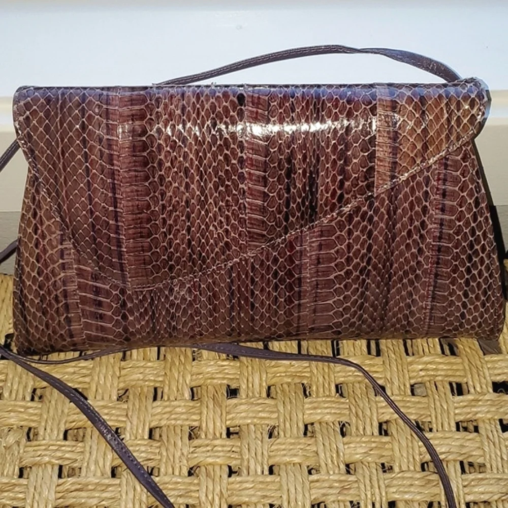 Vtg J.Reneé Snakeskin Embossed Crossbody Bag